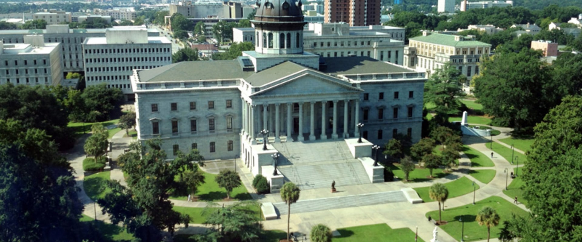 What is the population of columbia, south carolina?